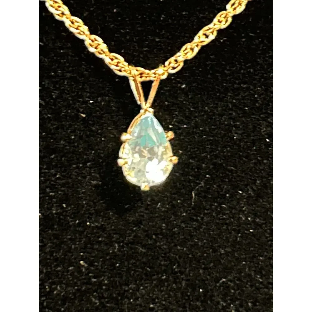 Unbranded elegant gold